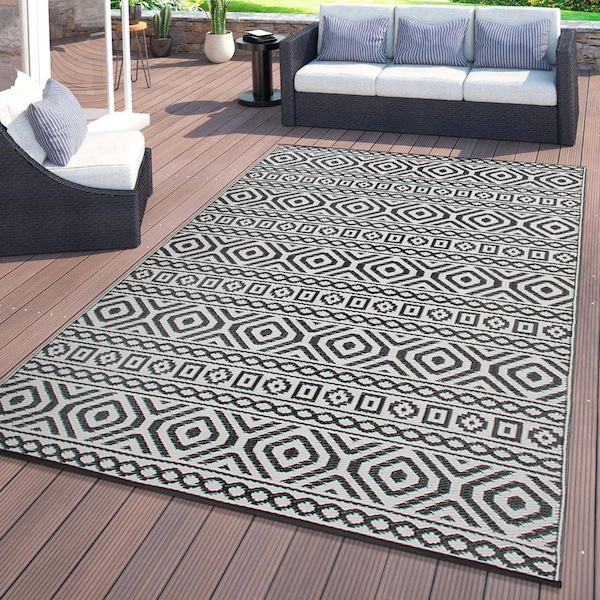 World Rug Gallery Contemporary Geometric Reversible Plastic 5' X 7' Black Outdoor Rug 6059BLACK5X7 - main